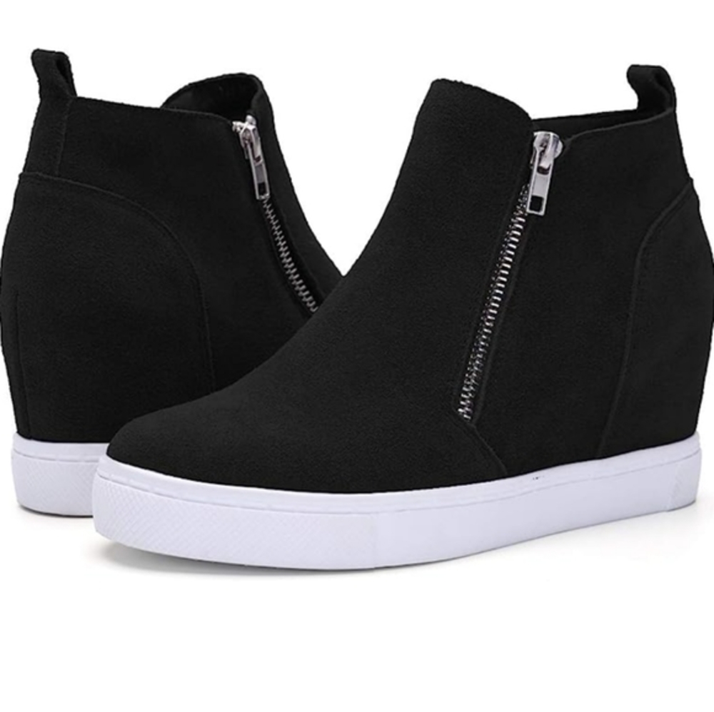 Black wedge sneaker, size 9, nwt